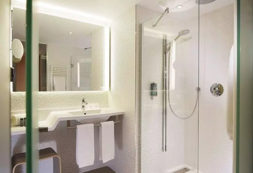 ホテル Oceania Paris Roissy Cdg