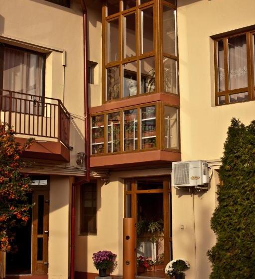 Hotel Pensiunea Vlad Home