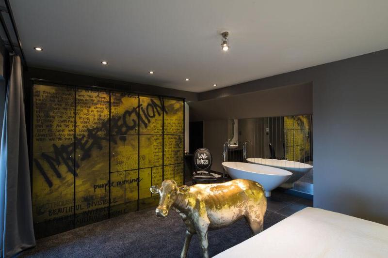 Hotel The Exhibitionist