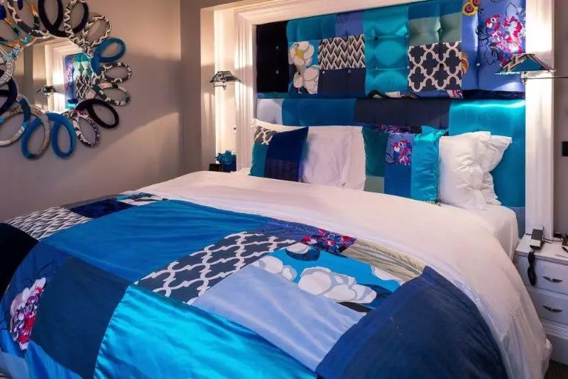 בית מלון כפרי The Exhibitionist