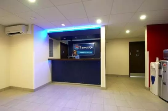 Hotelli Travelodge Cheshire Oaks
