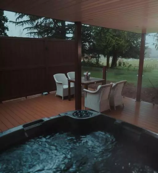 Отель Wroxall Abbey