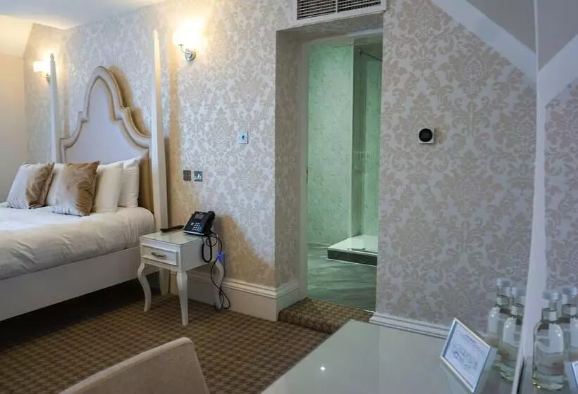 Отель Wroxall Abbey