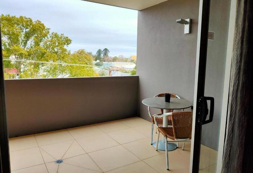 Laguna Serviced Apartments