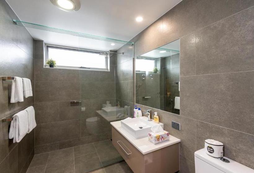 Laguna Serviced Apartments