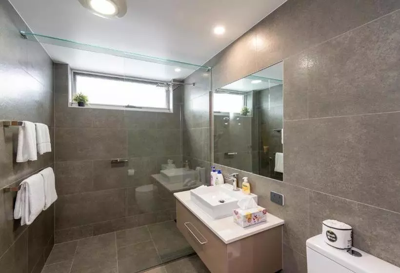 Laguna Serviced Apartments