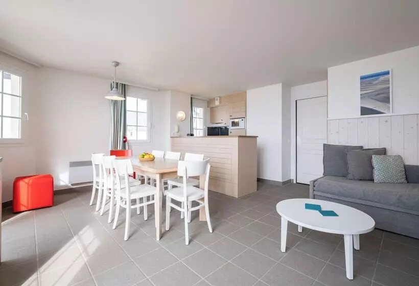 Pierre & Vacances Premium Residence De La Plage