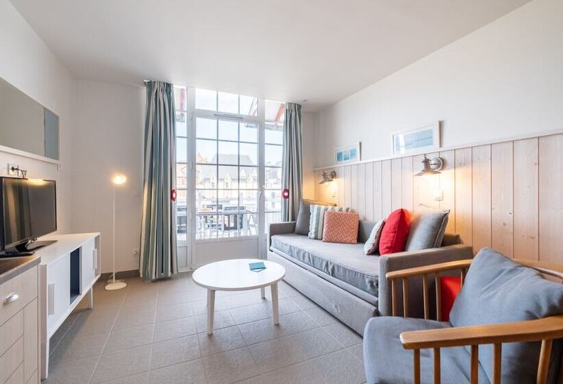 Pierre & Vacances Premium Residence De La Plage