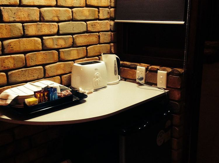 The Lookout Cave Underground Motel