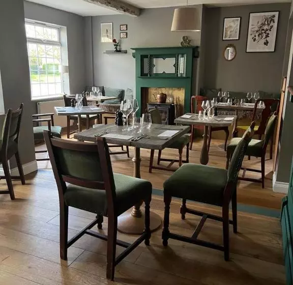 Retkeilymaja Pear & Olive Cottage