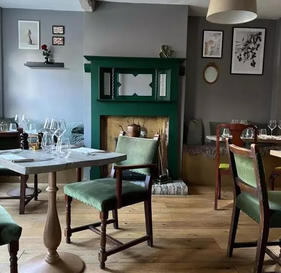 Retkeilymaja Pear & Olive Cottage
