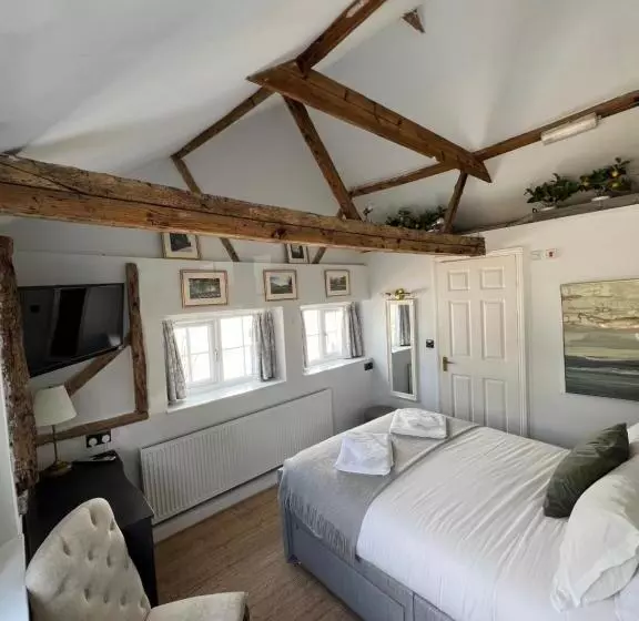 Retkeilymaja Pear & Olive Cottage