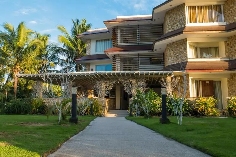 Hotelli Caluwayan Palm Island Resort