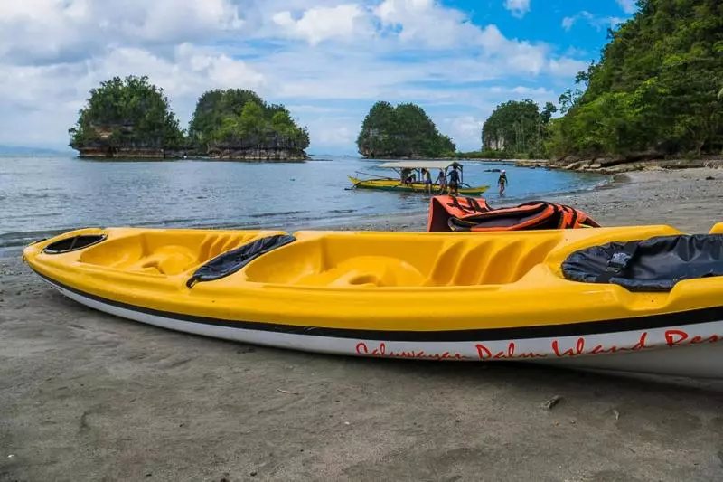 Hotelli Caluwayan Palm Island Resort