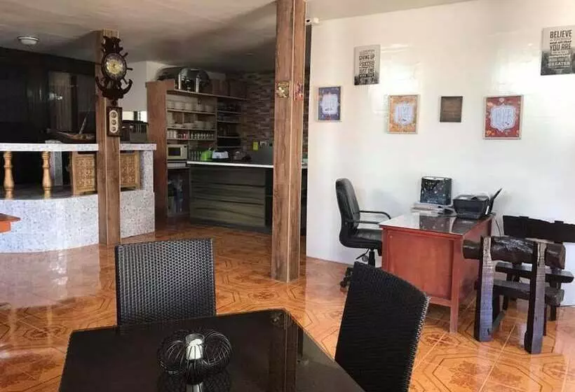 ホテル Señorita Suites By The Beach In Baganga