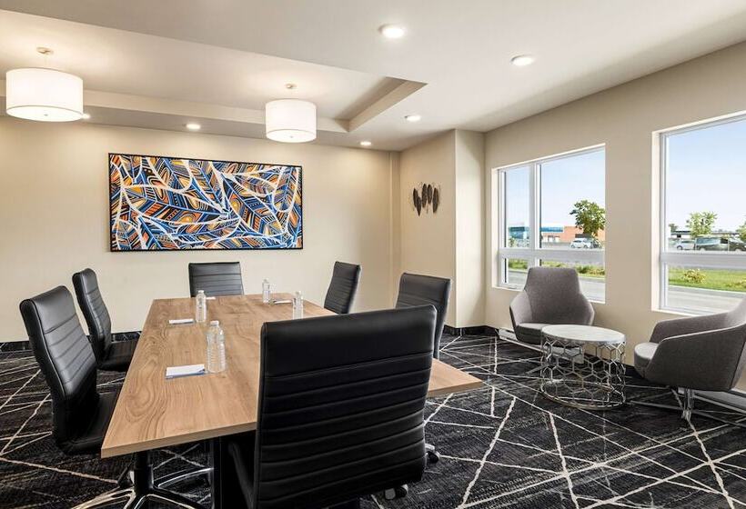 Microtel Inn & Suites Montreal Airport   Dorval Qc