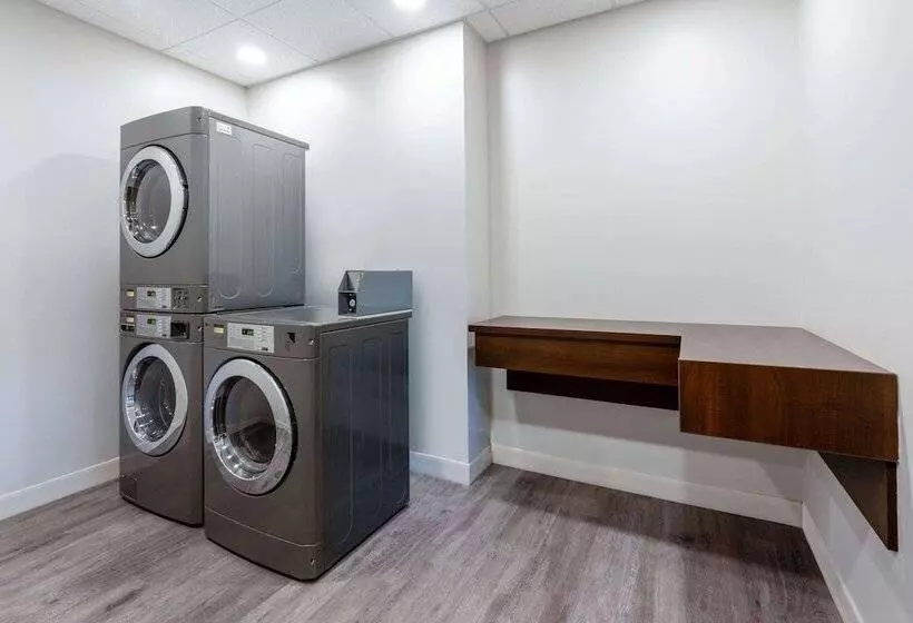 Microtel Inn & Suites Montreal Airport   Dorval Qc