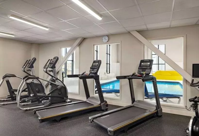 Microtel Inn & Suites Montreal Airport   Dorval Qc