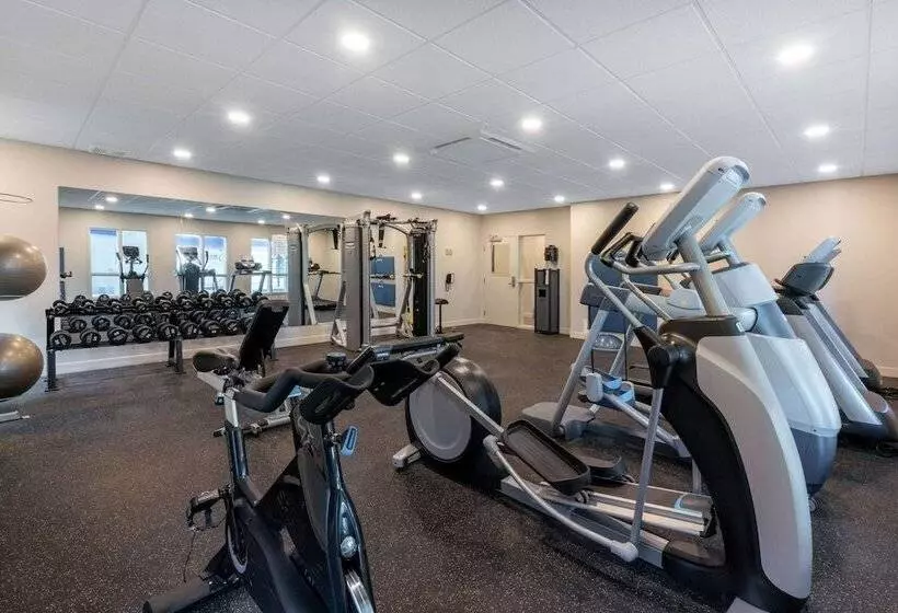 Microtel Inn & Suites Montreal Airport   Dorval Qc