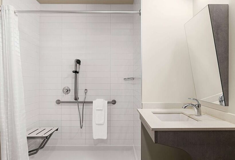 Microtel Inn & Suites Montreal Airport   Dorval Qc