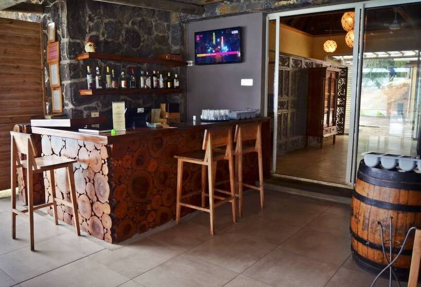 هتل Andrea Lodges