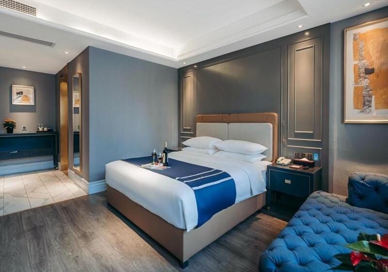 Lanou Hotel Chongqing Hongou Square Wanzhou Guanyinyan