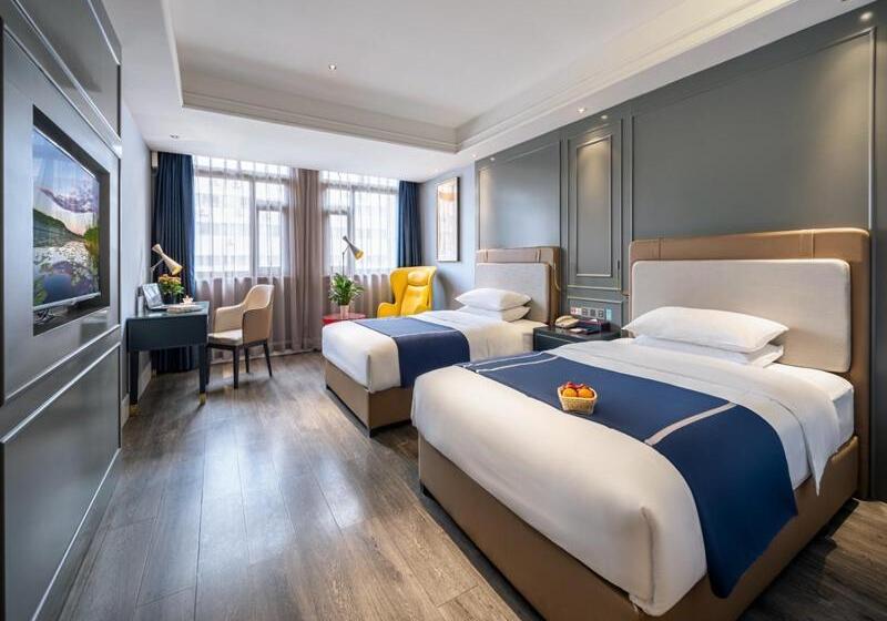 Lanou Hotel Chongqing Hongou Square Wanzhou Guanyinyan