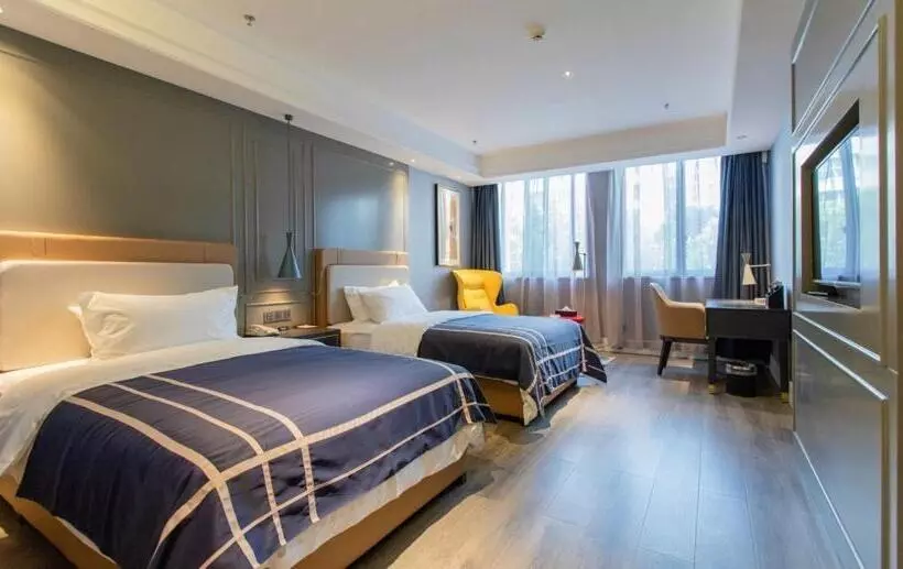 Lanou Hotel Chongqing Hongou Square Wanzhou Guanyinyan