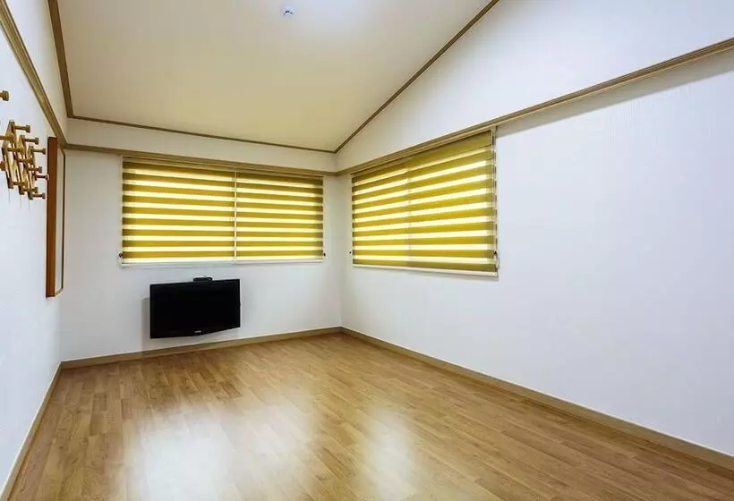 Jeju Greenheart Pension