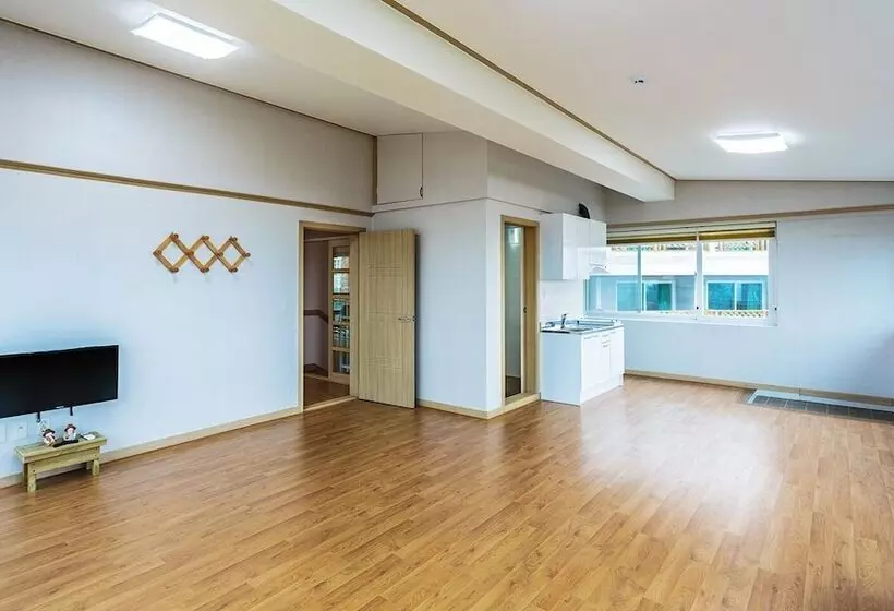 Jeju Greenheart Pension