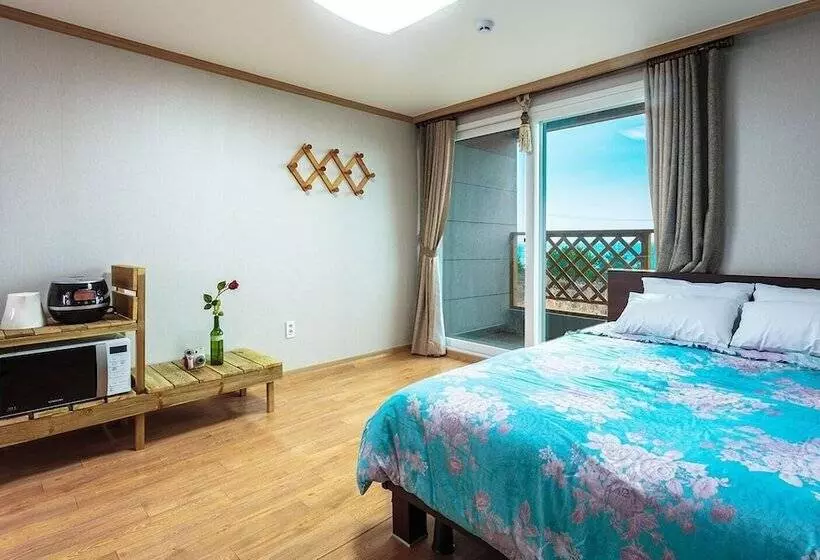 Jeju Greenheart Pension