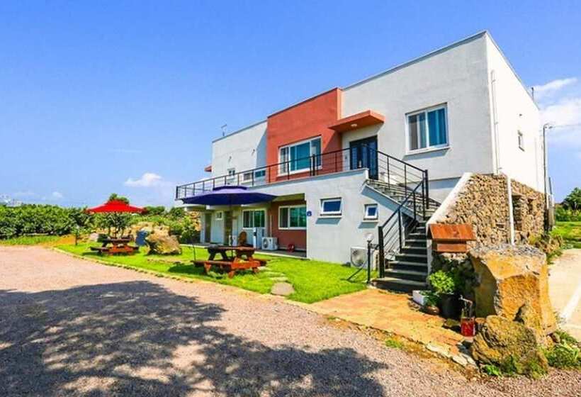 Jeju Osaekgyul Cheheom Pension