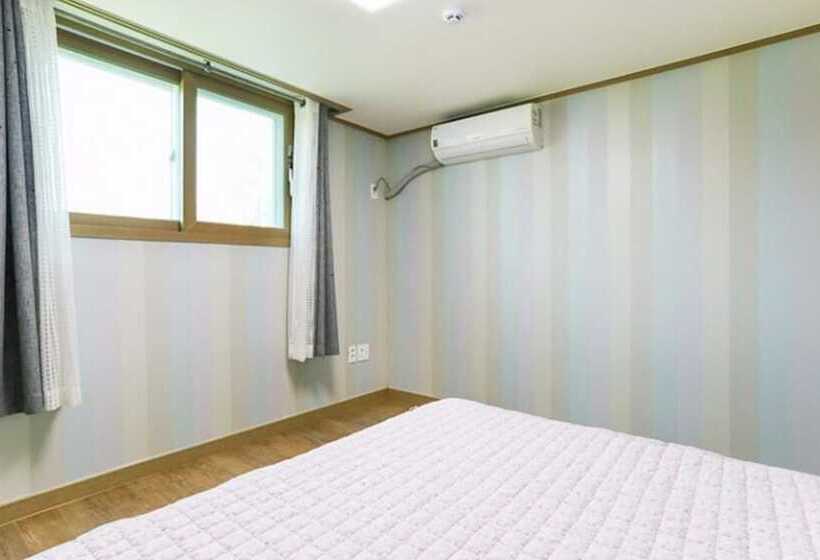 Jeju Osaekgyul Cheheom Pension