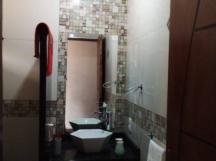 بنسيون Betmar Alojamiento En Centro De Artigas