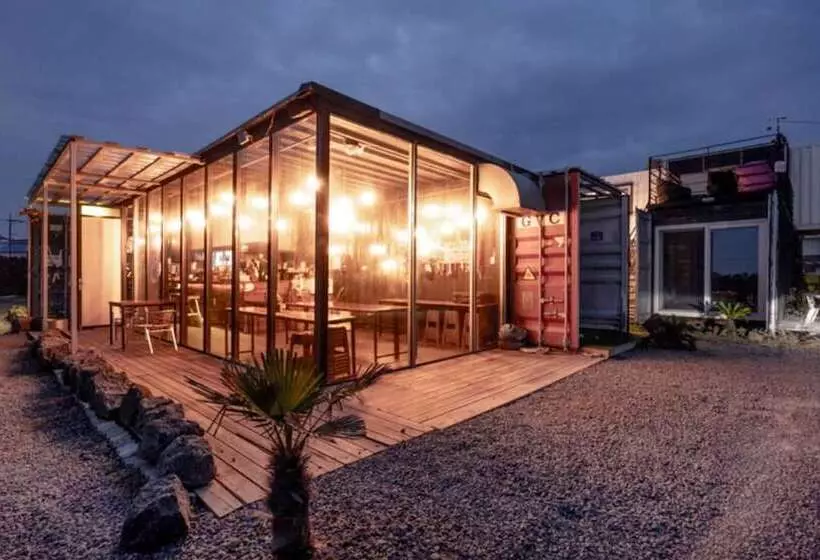 Majatalo Jeju Onoo Box Guest House