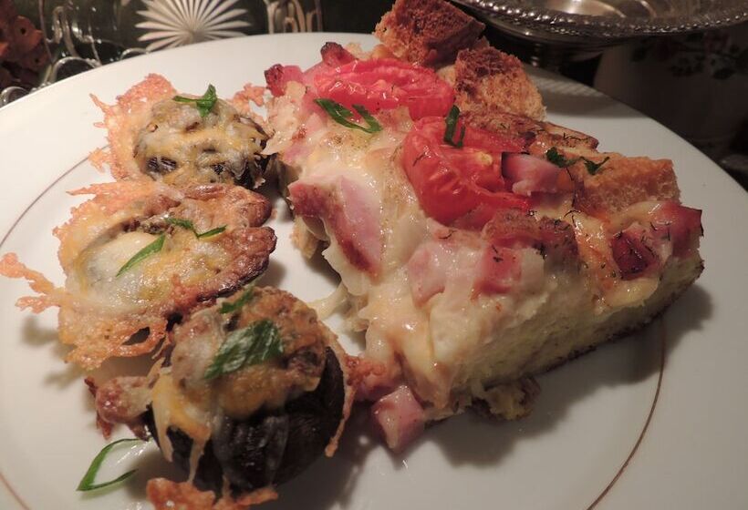 Отель 1868 Magnolia House Inn