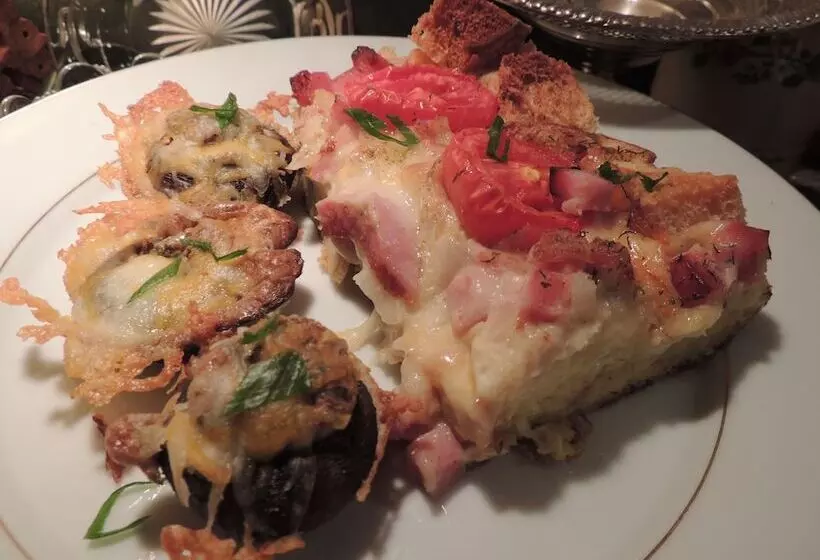 Hotelli 1868 Magnolia House Inn