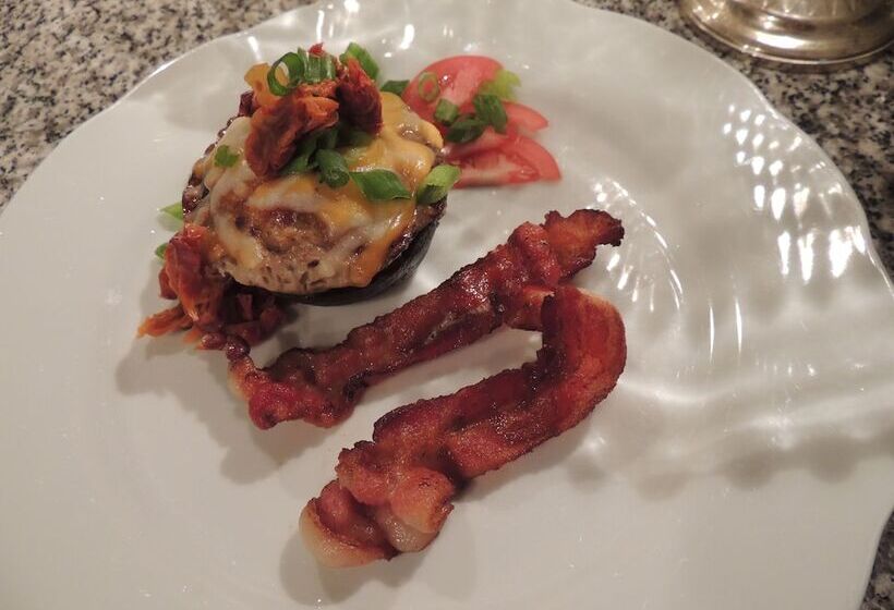 Отель 1868 Magnolia House Inn