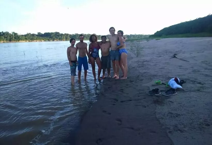 ホテル Amazon Lodge Tambopata