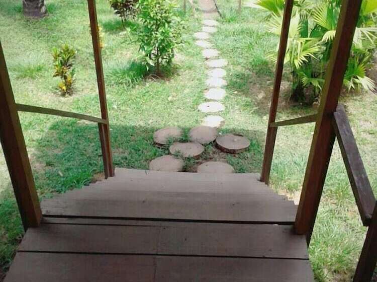 هتل Amazon Lodge Tambopata