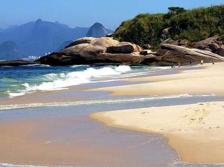 בית מלון כפרי Camboinhas Bed And Breakfast