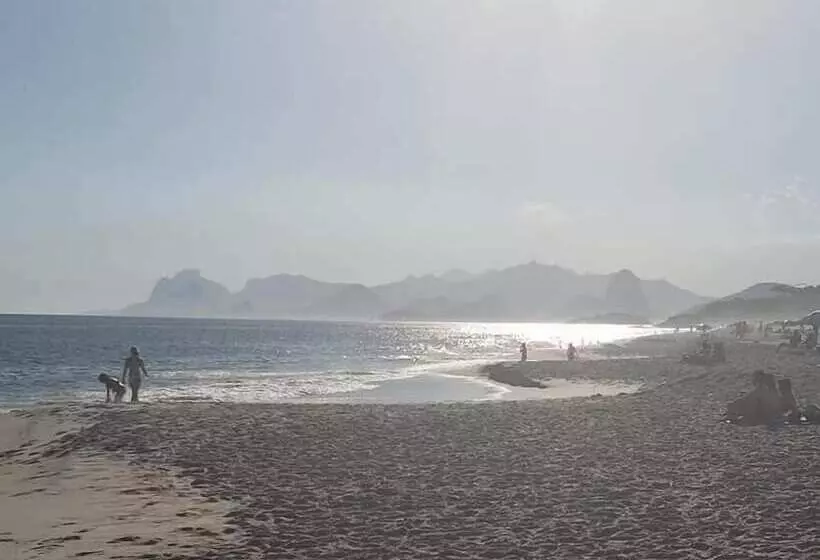 ホテル Camboinhas Bed And Breakfast