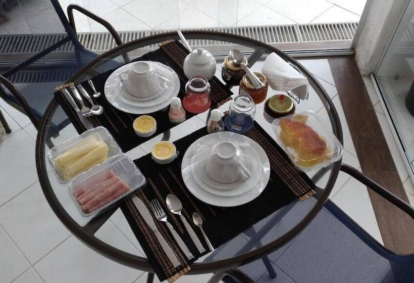 בית מלון כפרי Camboinhas Bed And Breakfast