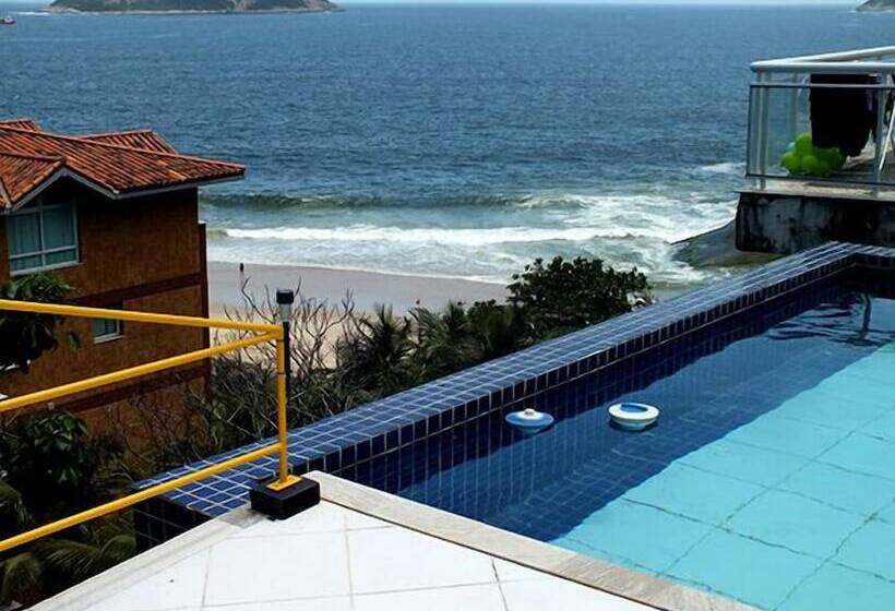 בית מלון כפרי Camboinhas Bed And Breakfast