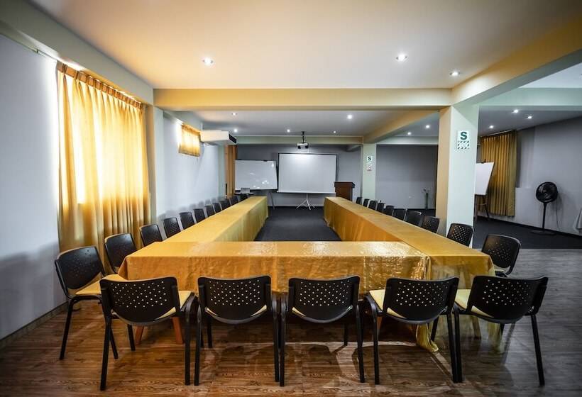 ホテル Costa Del Inka