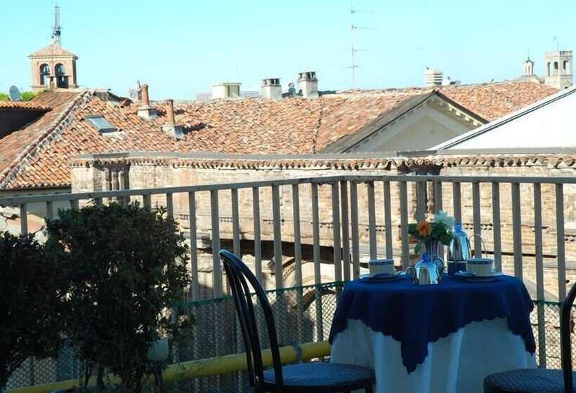 בית מלון כפרי Leon D'oro