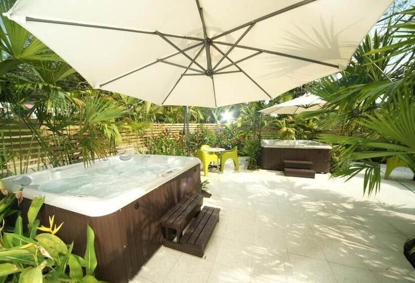 Szálloda Los Colores Ecoparque