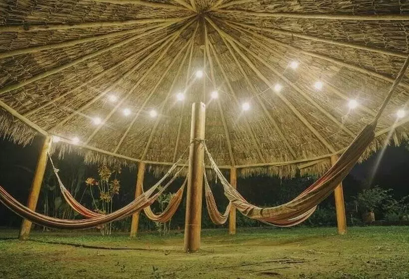 Hotelli Los Colores Ecoparque