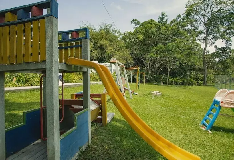 Hotelli Los Colores Ecoparque