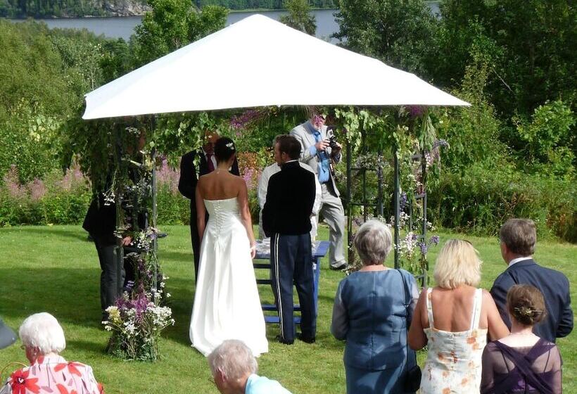 בית מלון כפרי Tingvall B&b Eco Lodge